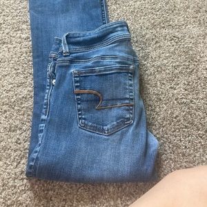American eagle outfitter boot cut jeans lift blue, size 4 short.
